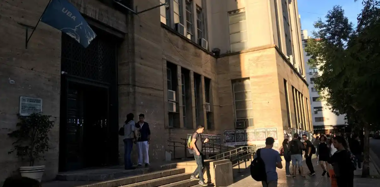 Ing. en Petróleo logra una de las mejores notas un ranking mundial