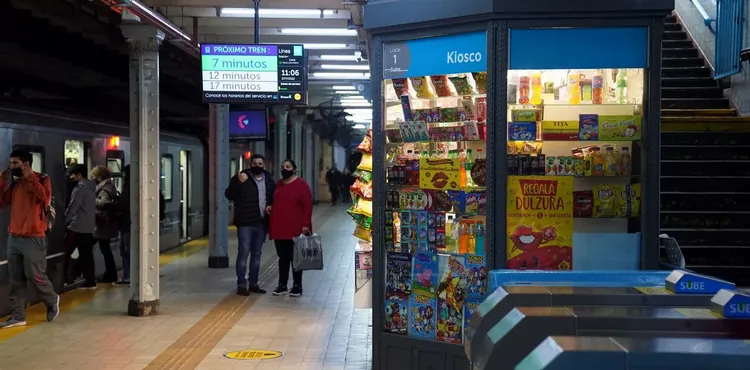 El ocaso de los kioscos en el subte porteño