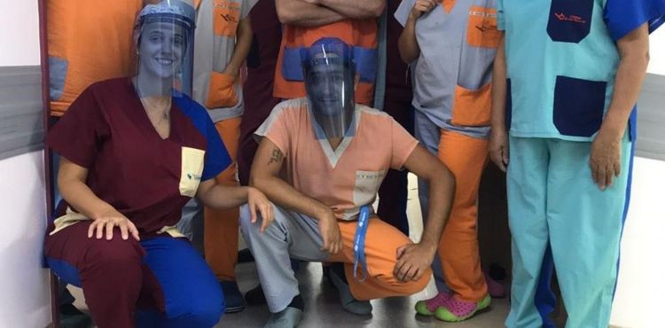 Coronavirus en Argentina: diseñaron un molde para fabricar 90 mil mascarillas de protección en un mes
